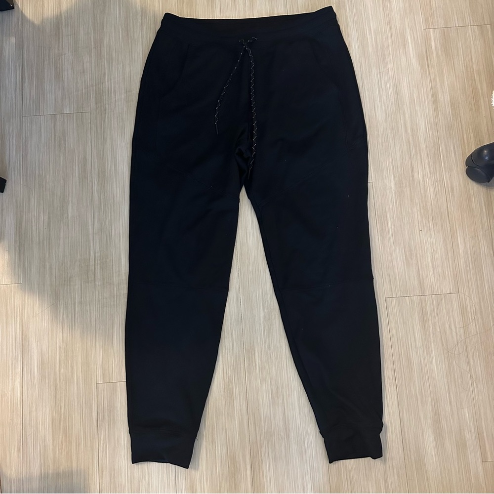 AE Black Joggers - Medium